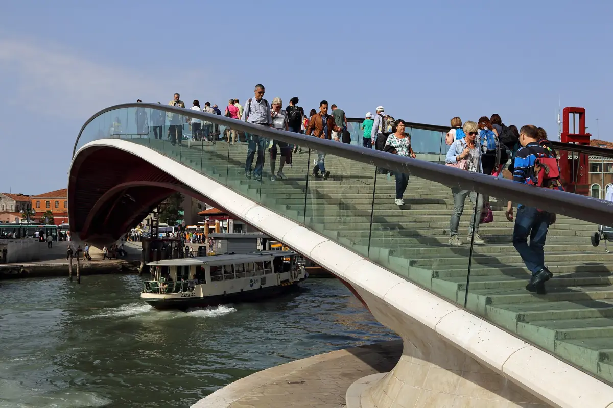 The glass and steel Constitution Bridge